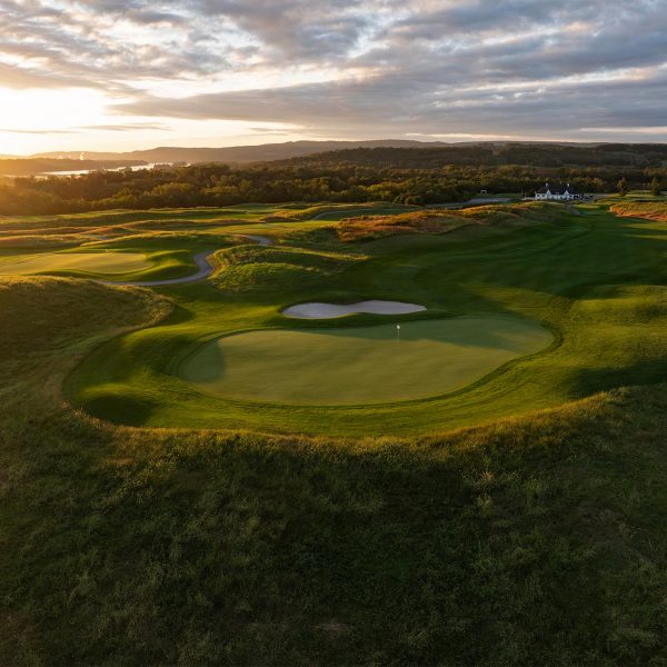 _0014_RoyalManchesterHole01a